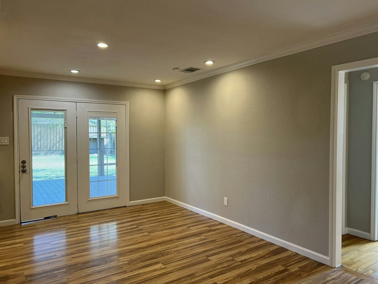 10622 Hermosa Drive - Photo 5 of 32