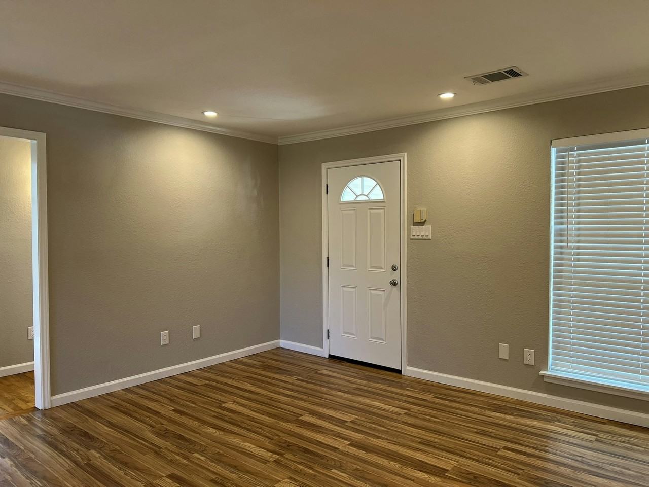 10622 Hermosa Drive - Photo 6 of 32