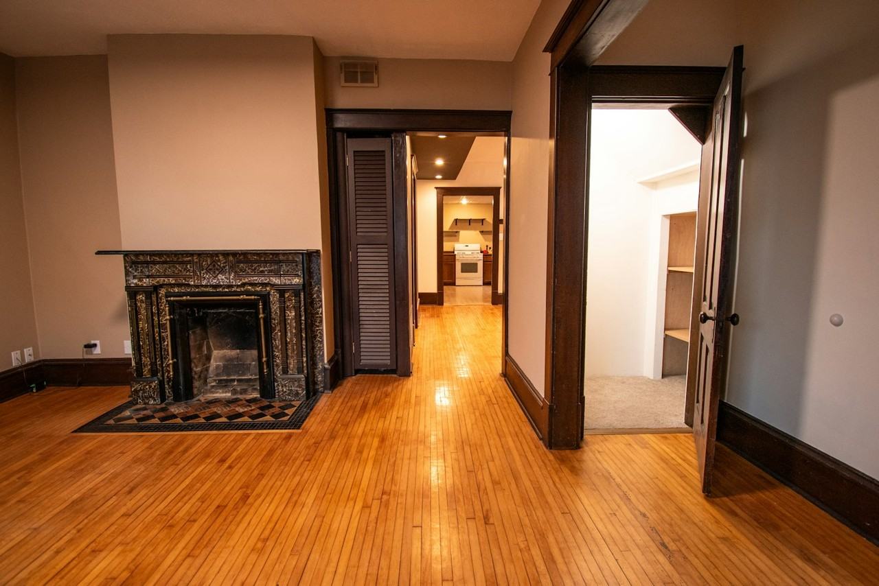 1117 Washington Street Northeast, Unit 1 - Photo 3 of 13