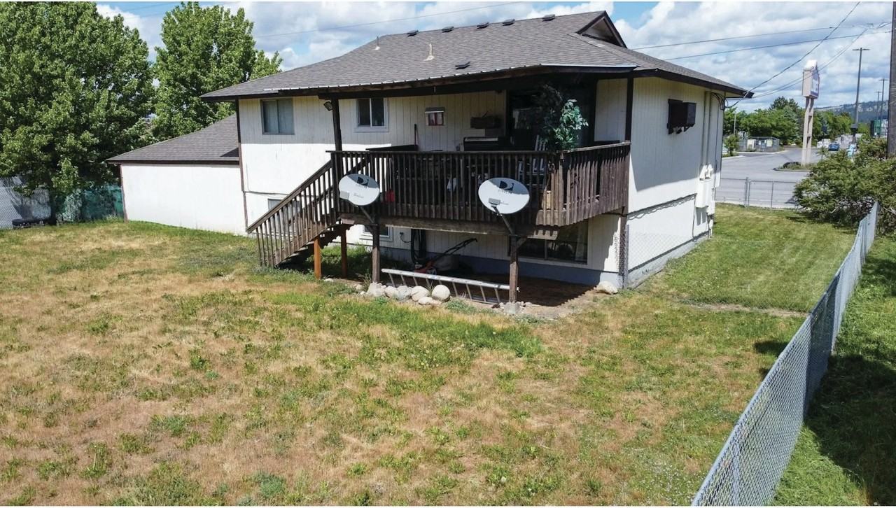 16108 East Broadway Avenue, Unit 16108 - Photo 2 of 15