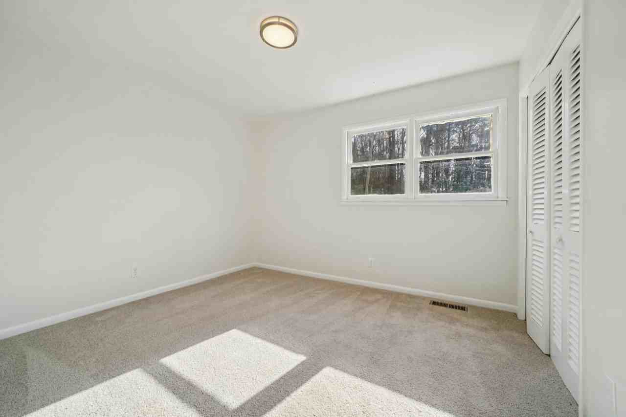 1409 Medina Lane - Photo 7 of 14