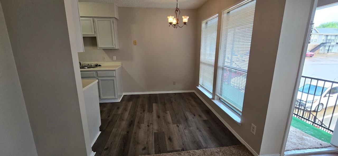 8117 Foxfire Lane, Unit C - Photo 7 of 30