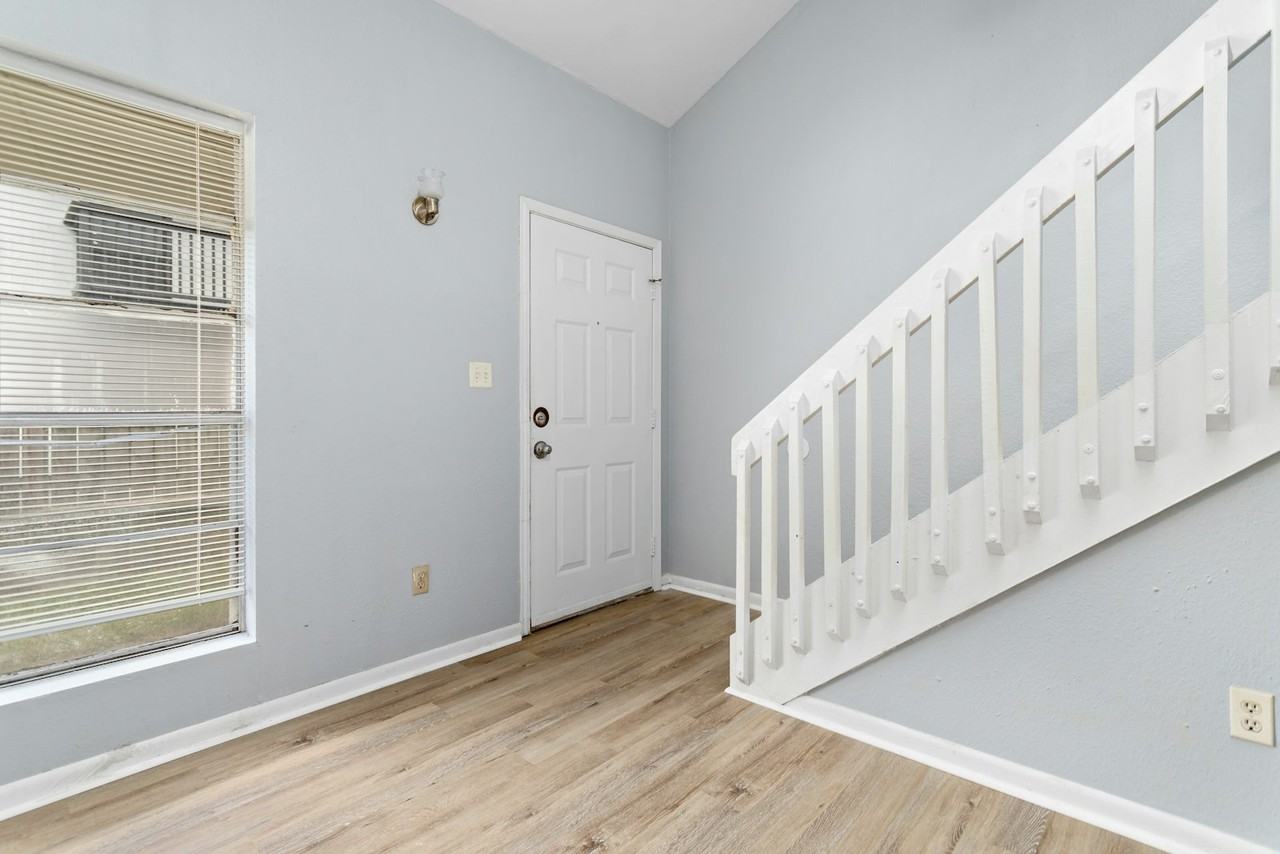 1176 Oregon Avenue, Unit 2 - Photo 6 of 9