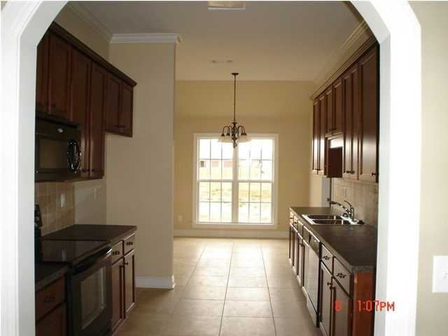 9308 Hoxton Court - Photo 5 of 6