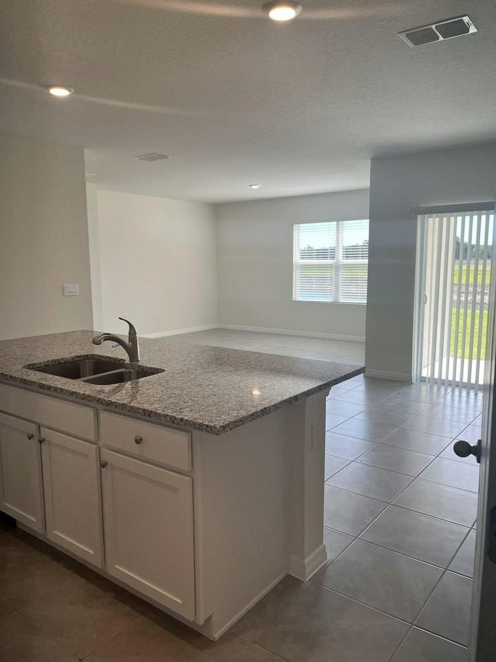 1829 Red Rock Road - Photo 5 of 14