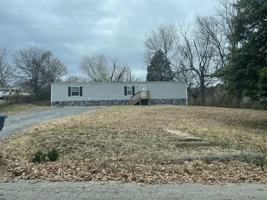 featured image of 1209 Spruce Dr #1