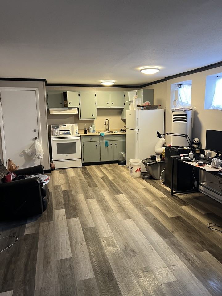 418 Forest Ave N #3 - Photo 2 of 5