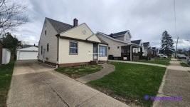 5015 E 113th St #1 - Photo 2 of 33