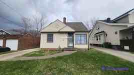 5015 E 113th St #1 - Photo 3 of 33