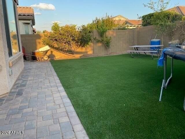 1911 E Horseshoe Dr - Photo 3 of 19