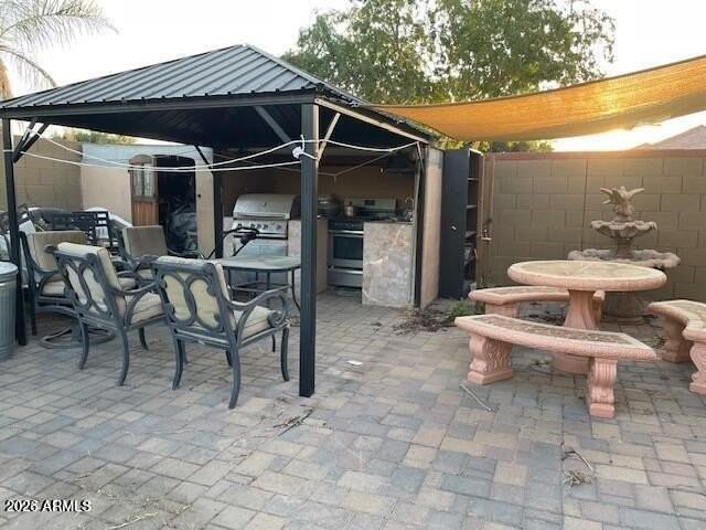 1911 E Horseshoe Dr - Photo 4 of 19