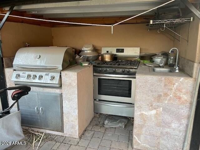 1911 E Horseshoe Dr - Photo 5 of 19