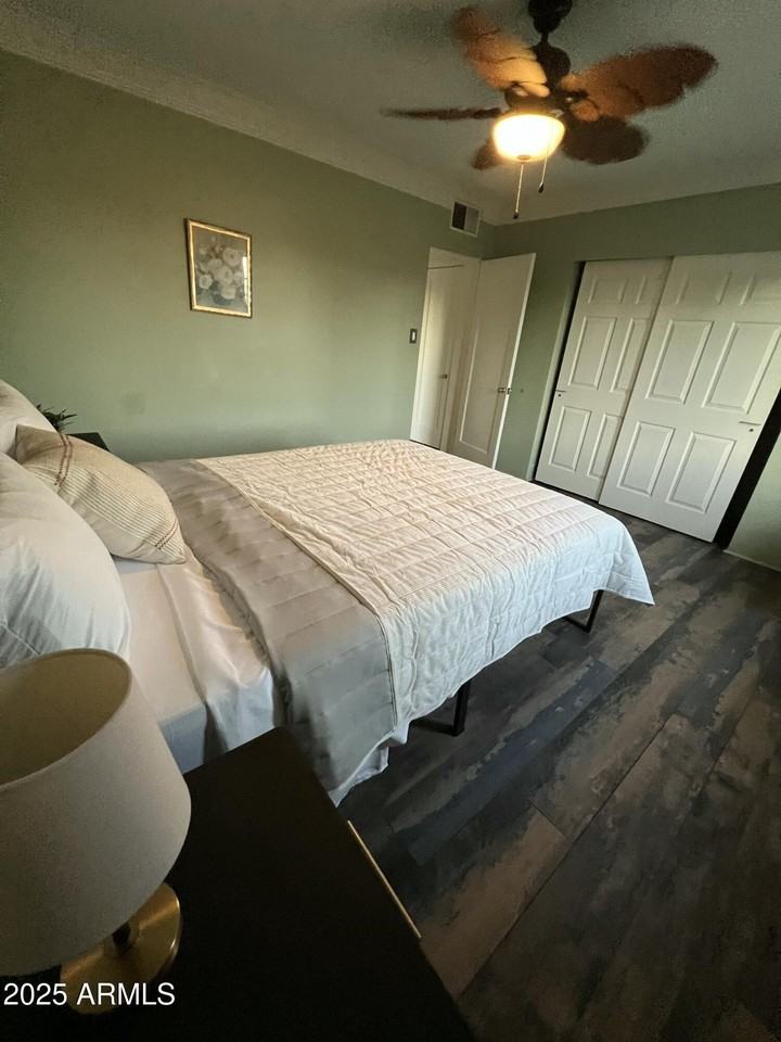 1934 E Mitchell Dr - Photo 6 of 18