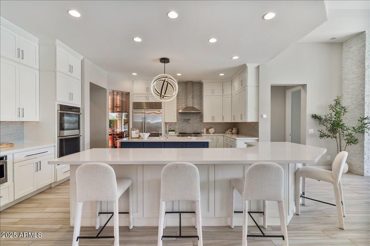 5543 E Beryl Ave - Photo 5 of 50