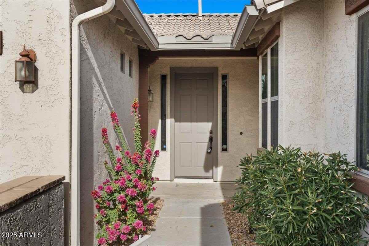 1680 E Nightingale Ln - Photo 3 of 36