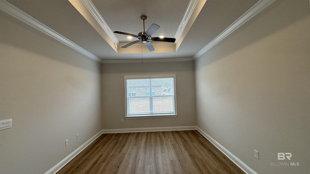 452 Parkerman Ave - Photo 7 of 29