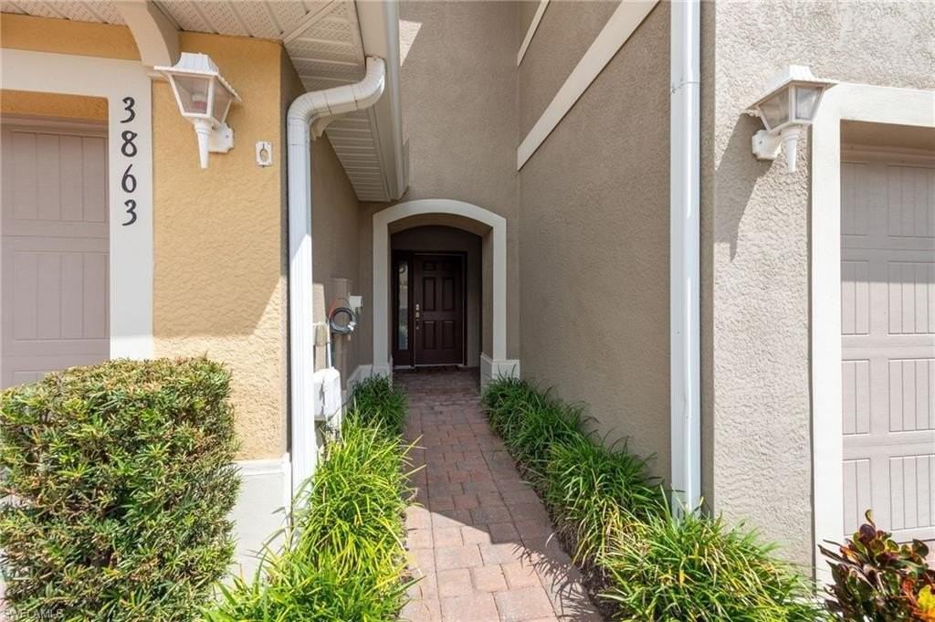 3863 Tilbor Cir - Photo 4 of 37