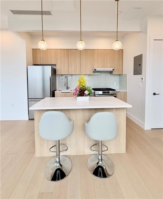 816 58th St #8B - Photo 5 of 8