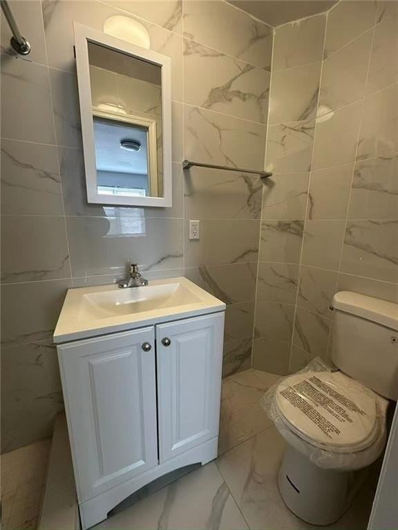 175 72nd St #2 - Photo 5 of 6