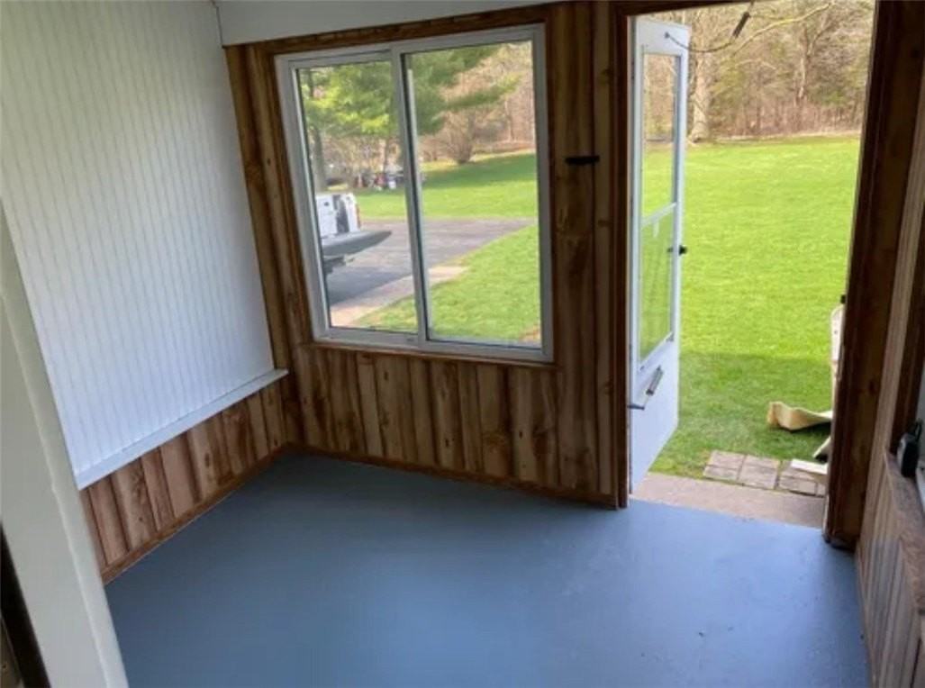 2384 Spencerport Rd - Photo 7 of 10