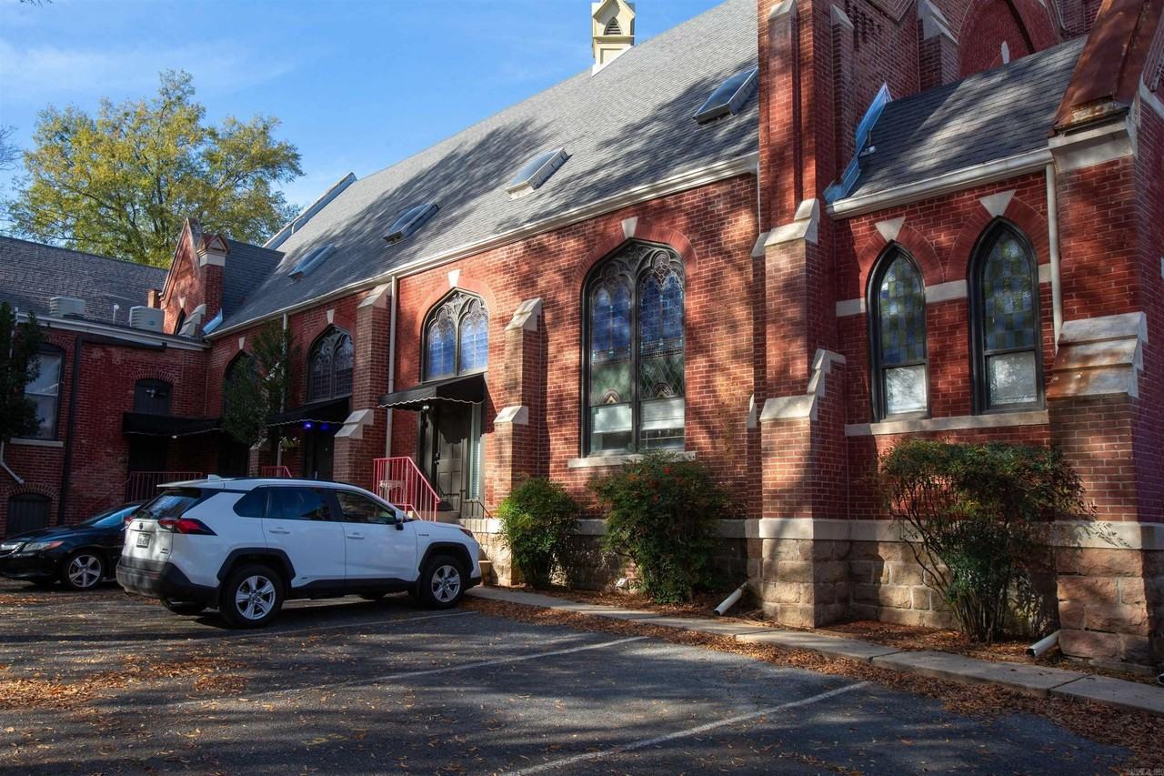 1500 Center St - Photo 3 of 3