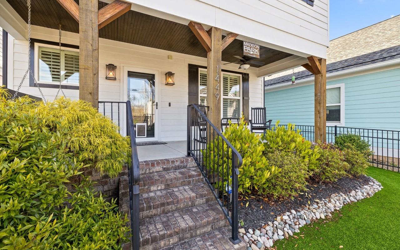 1449 Madison St - Photo 3 of 38