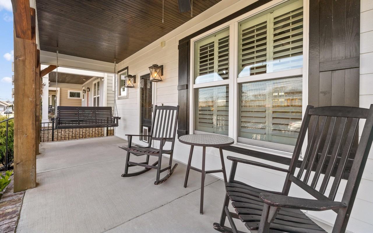 1449 Madison St - Photo 4 of 38