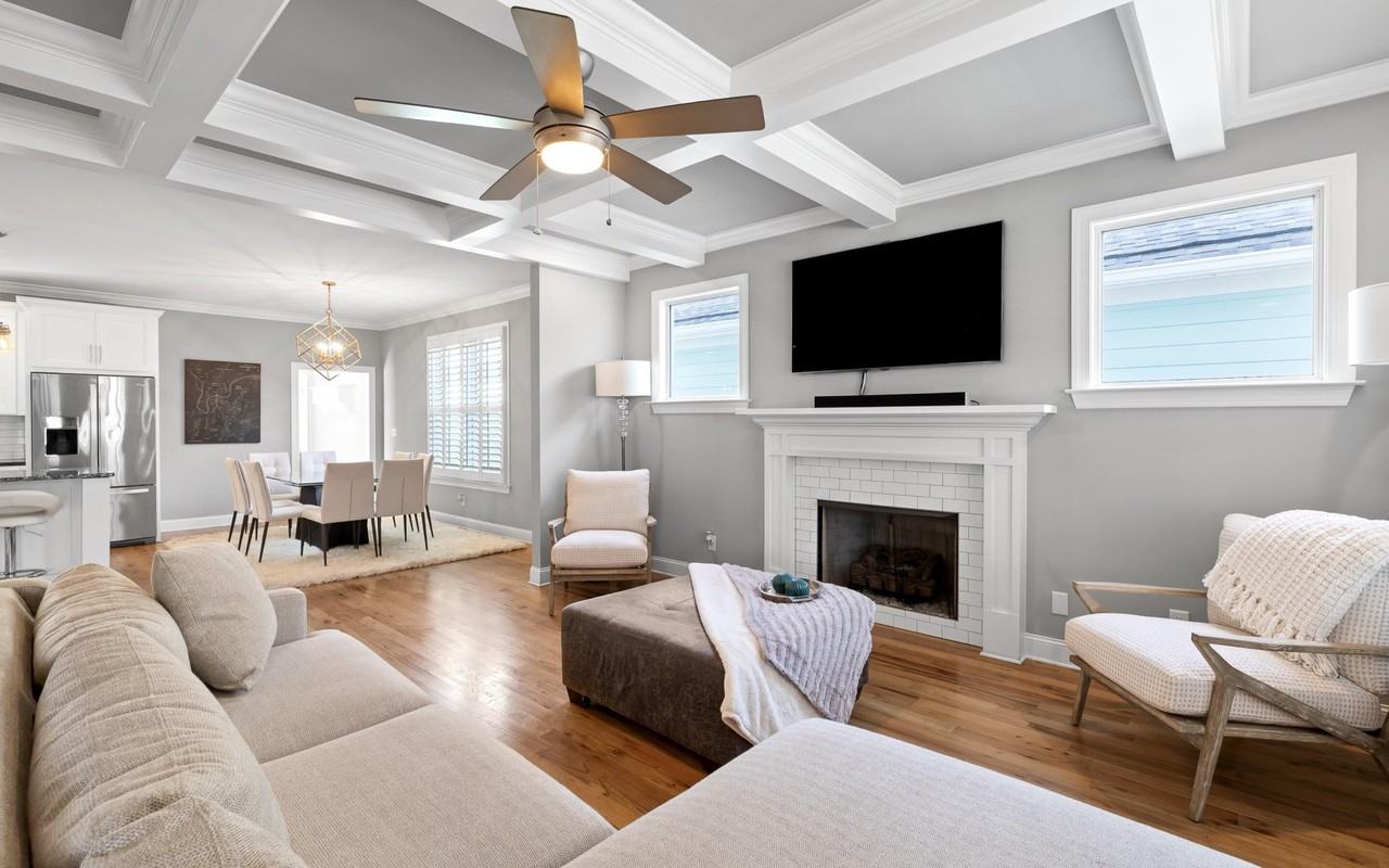 1449 Madison St - Photo 6 of 38