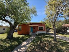 featured image of 418 Waverly Dr