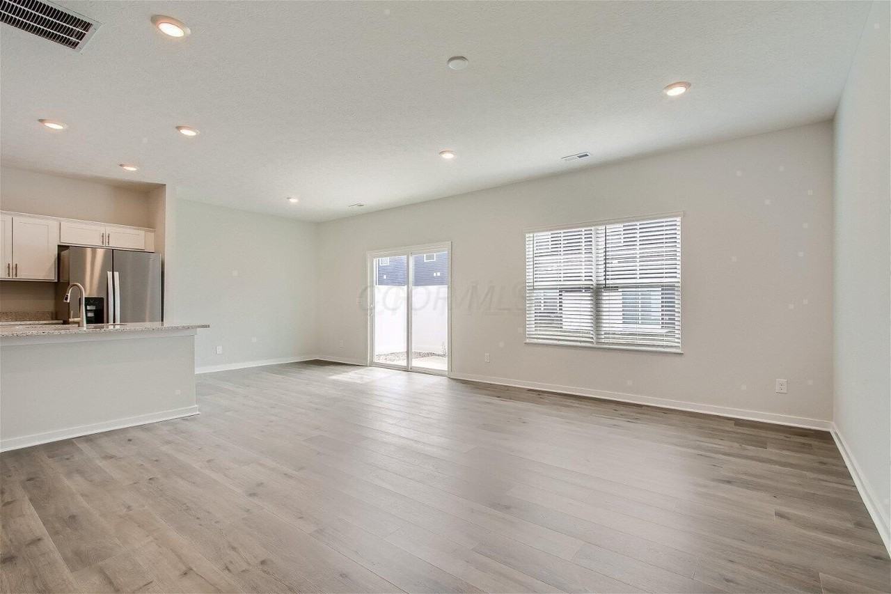 6354 Ripken St - Photo 4 of 25