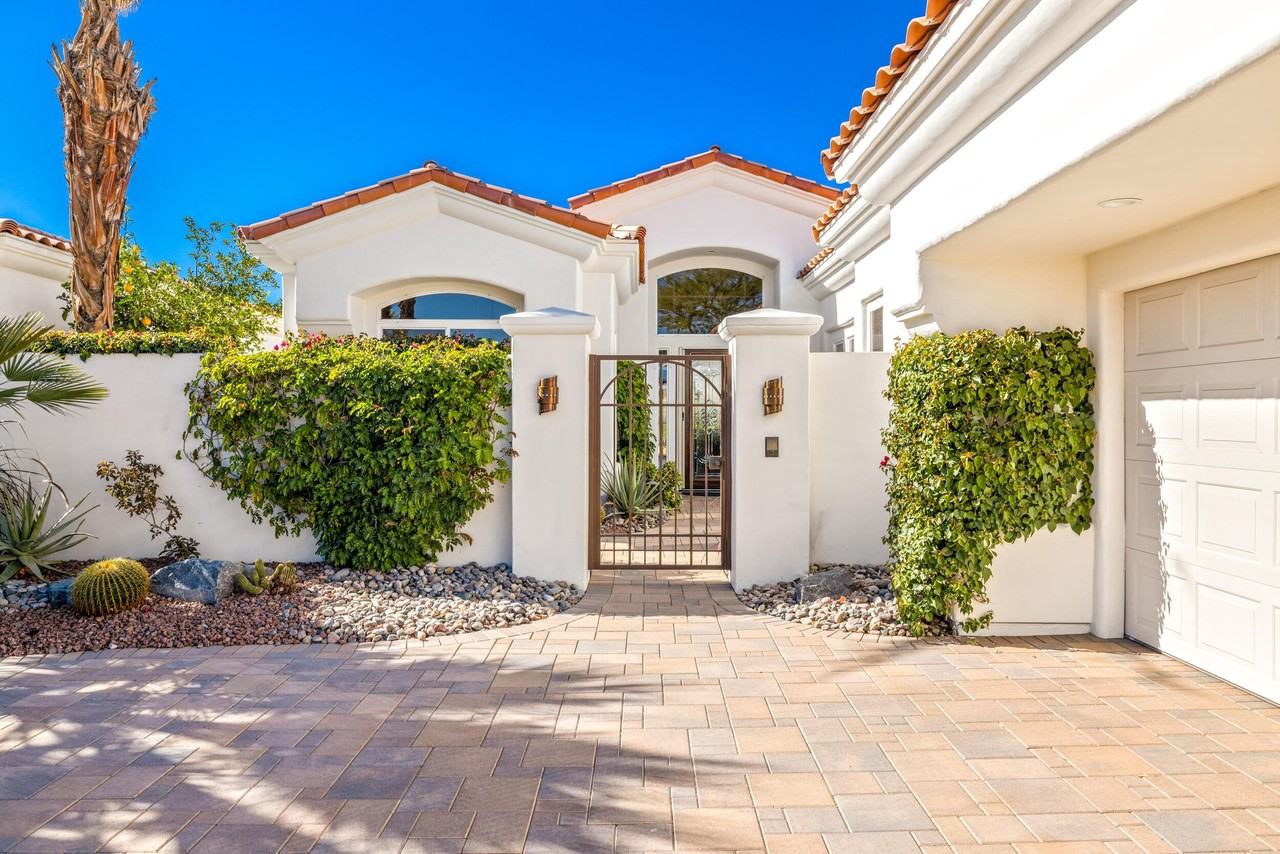 701 Indian Ridge Dr - Photo 6 of 40