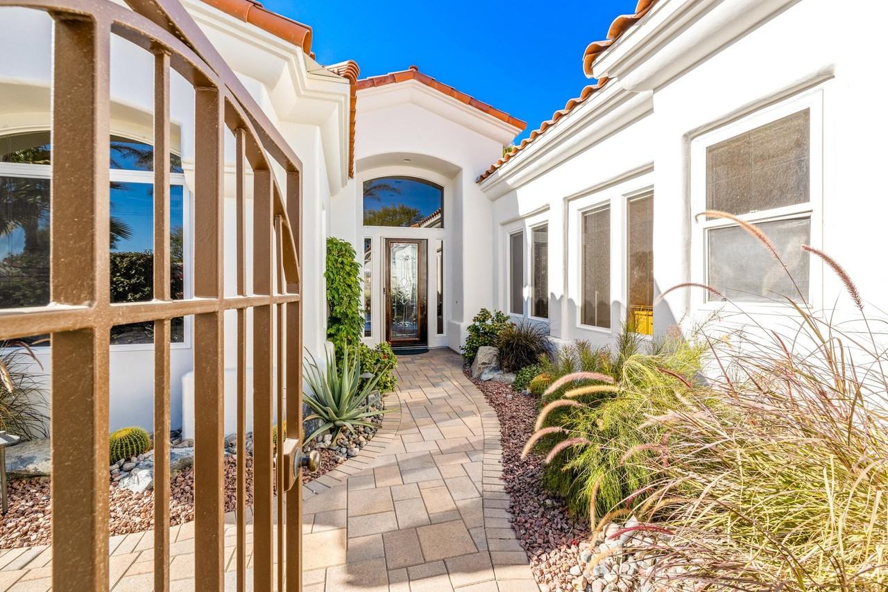 701 Indian Ridge Dr - Photo 7 of 40