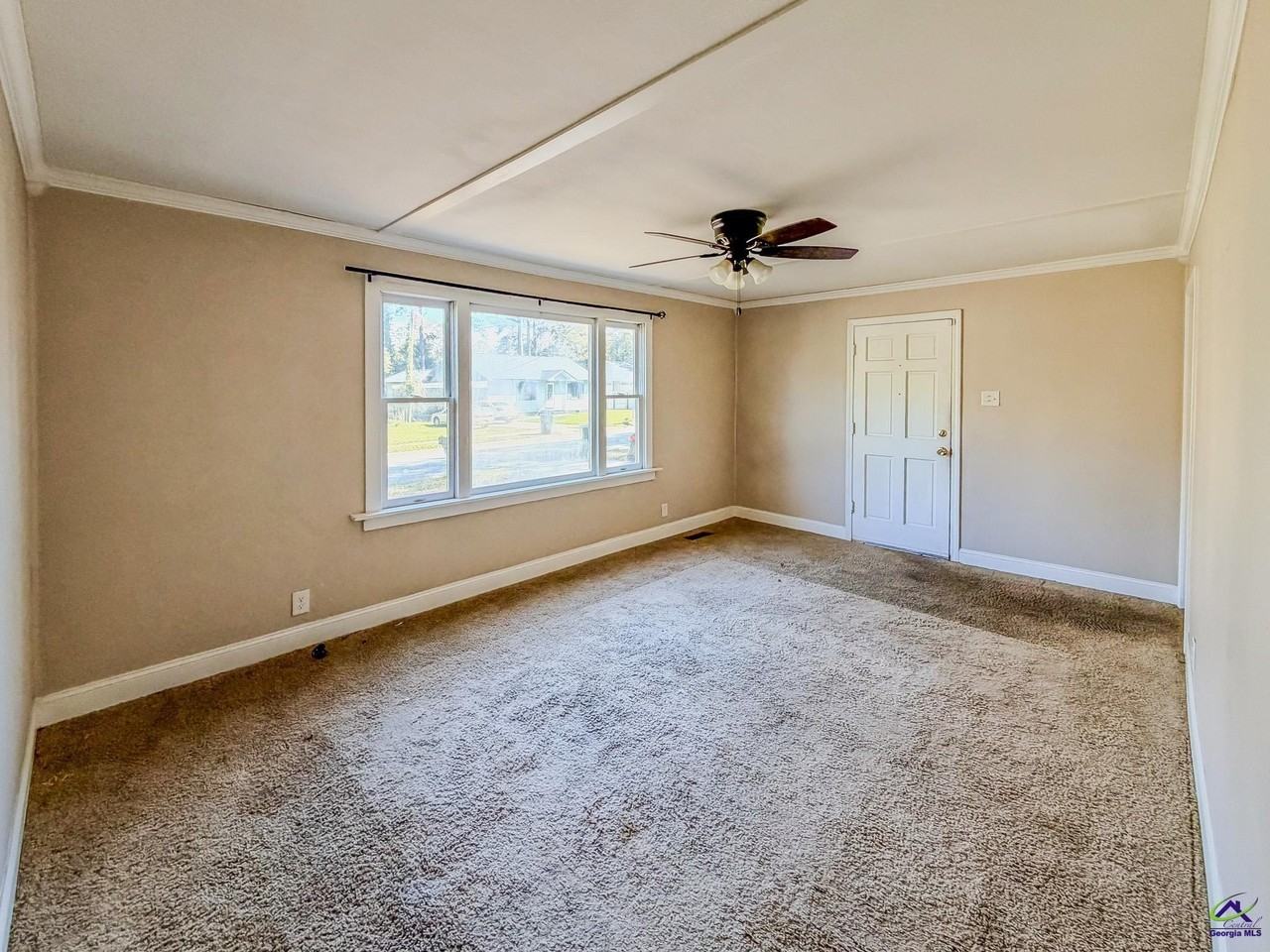 607 Mcarthur Blvd - Photo 5 of 16