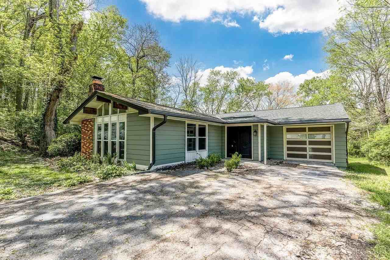 3975 Mount Carmel Rd - Photo 2 of 15