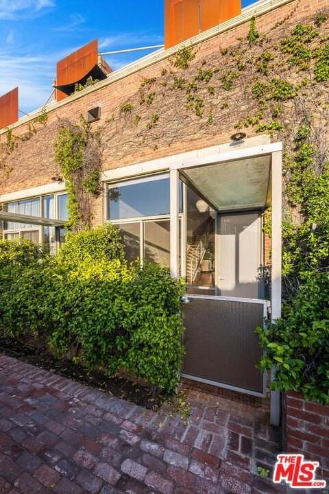 1850 E Industrial St Apt 106 - Photo 3 of 50