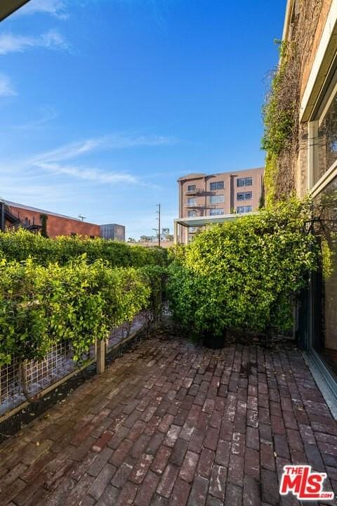 1850 E Industrial St Apt 106 - Photo 6 of 50