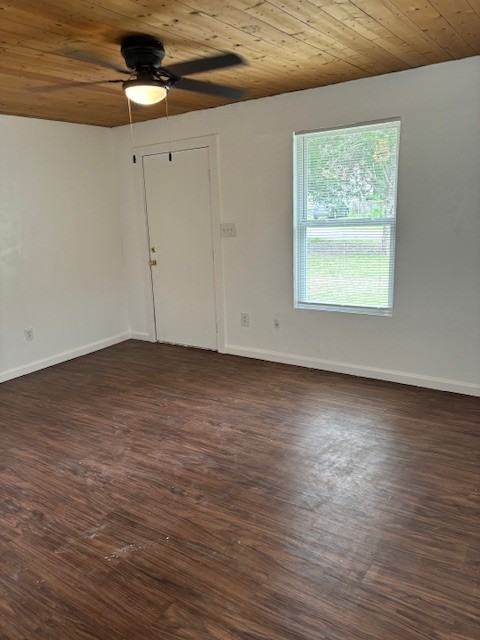 9423 Ne 28th St #1 - Photo 5 of 10