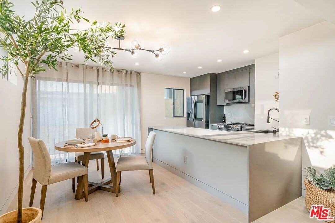 2805 3rd St Apt 6 - Photo 4 of 15