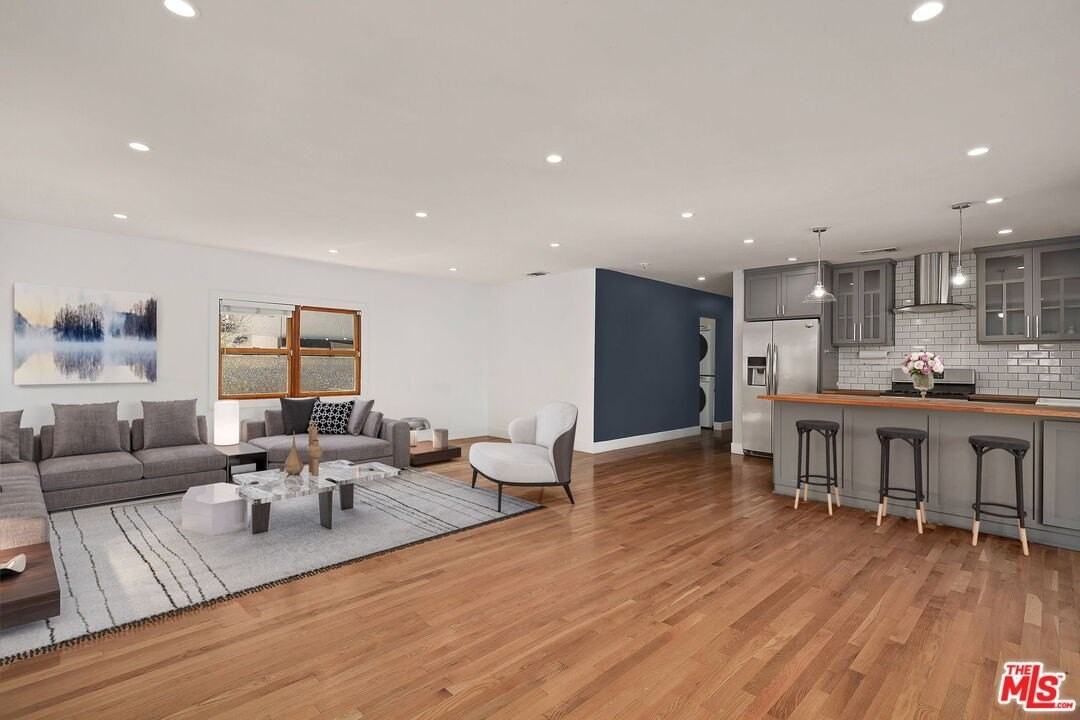 1453 Hepner Ave - Photo 6 of 27