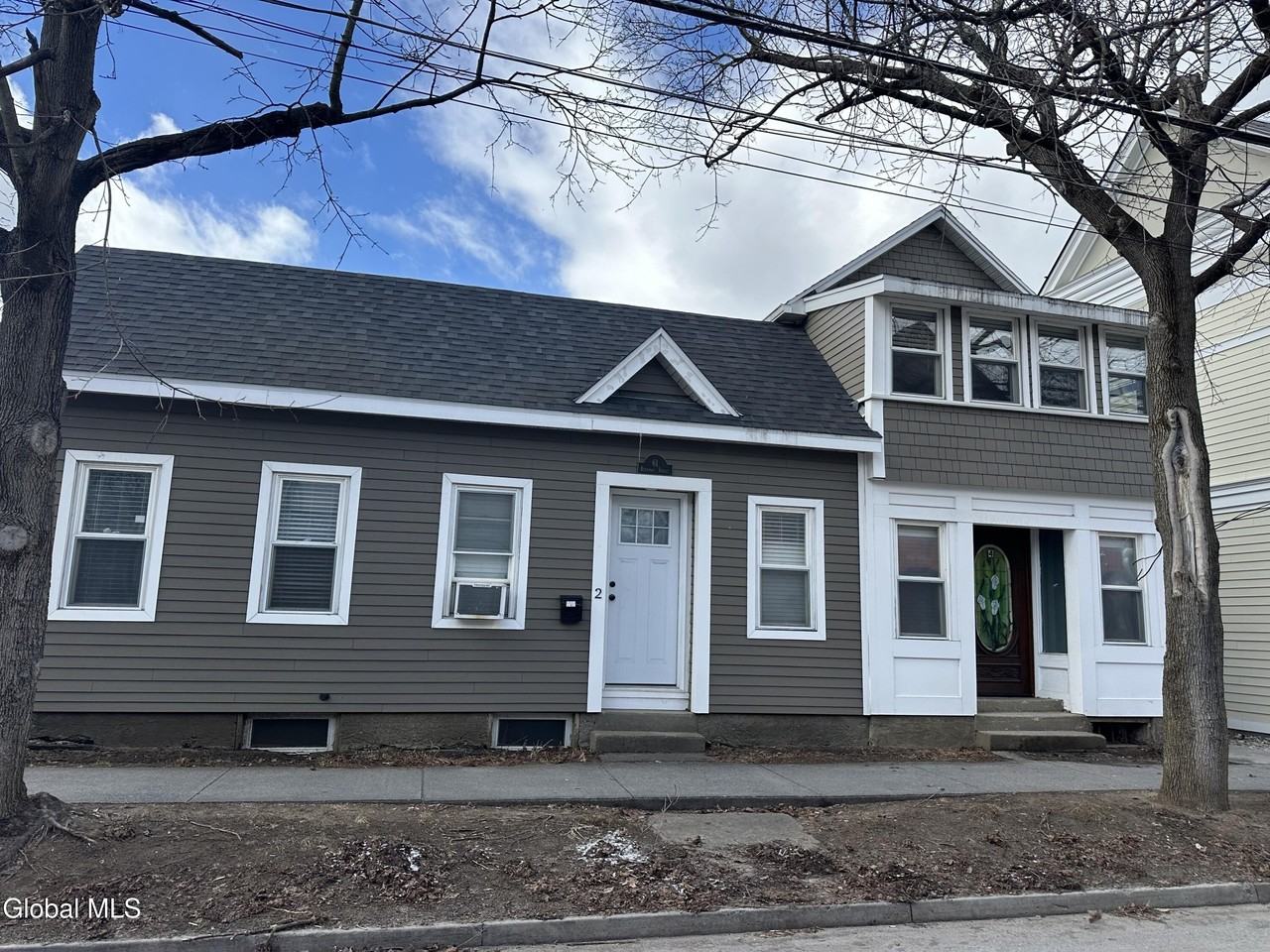 61 Beekman St Apt 3 - Photo 2 of 13