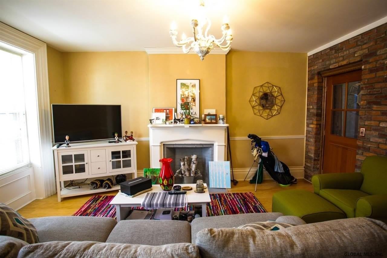 69 Lawrence St Apt 1 - Photo 3 of 14