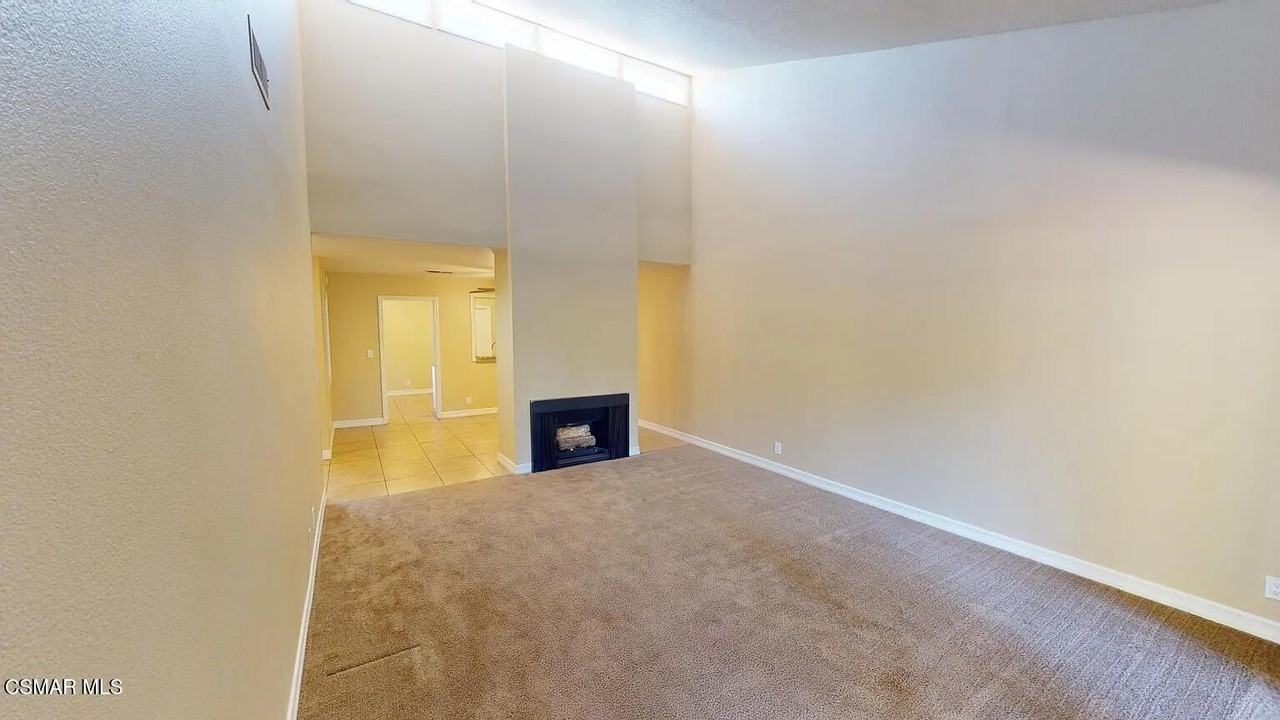 2585 Northshore Ln - Photo 3 of 23