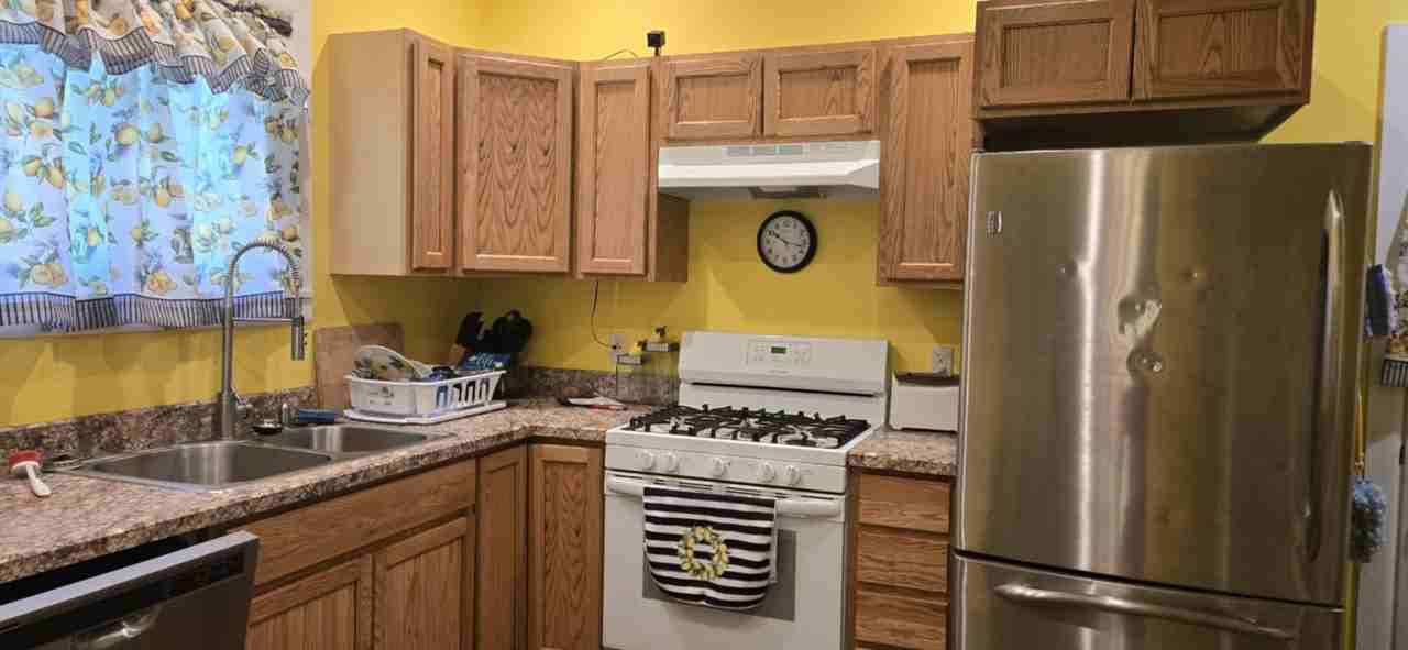 525 S 4th St #1 - Photo 3 of 8