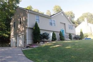 featured image of 9 Ledgewood Ct