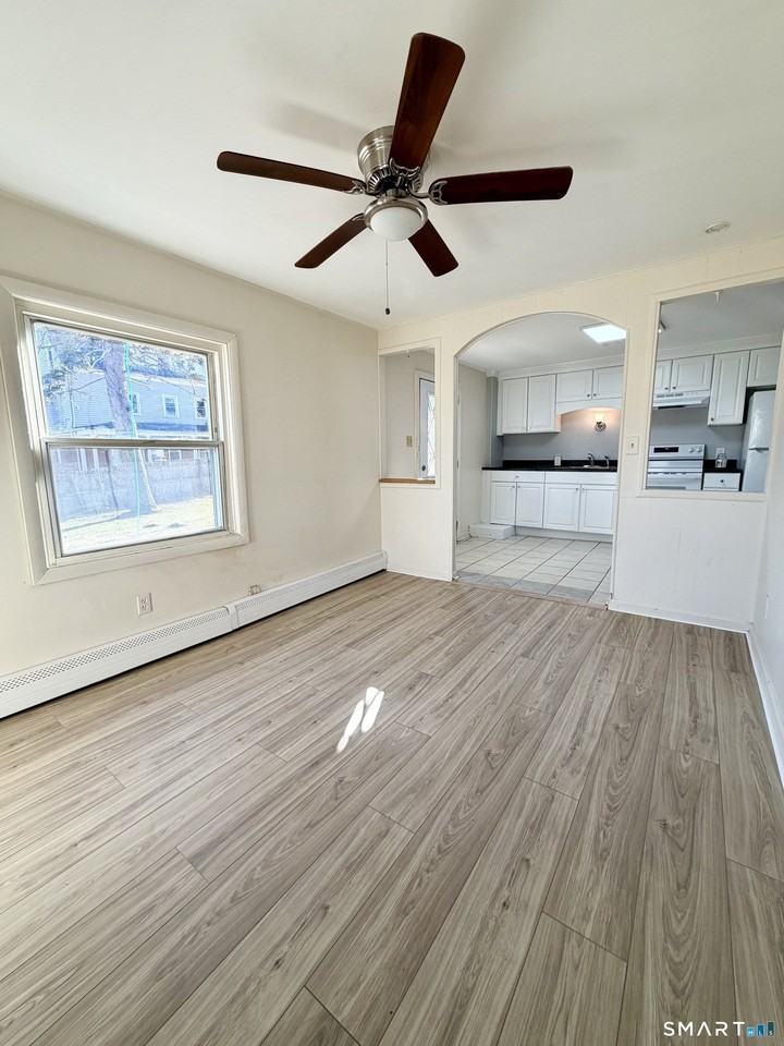 9 Meridian St Unit 3 - Photo 3 of 10