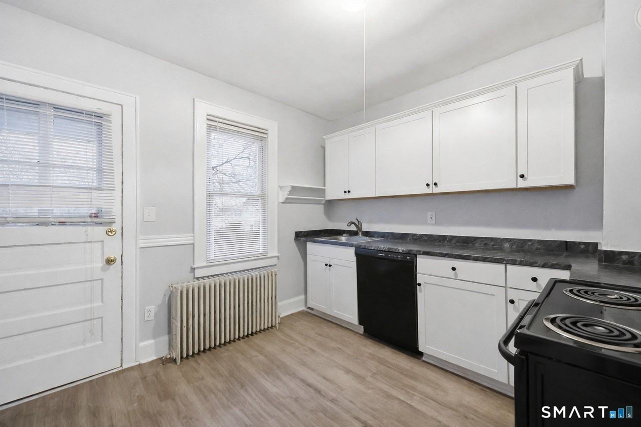 94 Liberty St - Photo 5 of 21