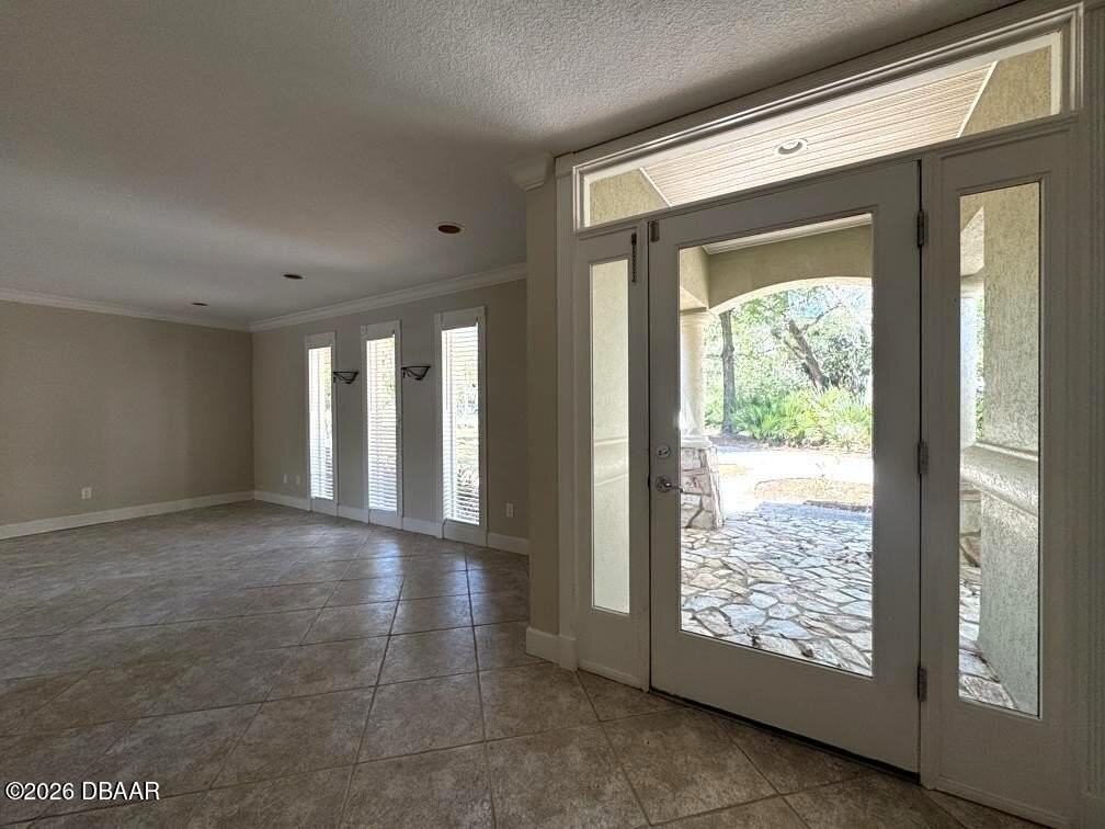 190 Hidden Hills Dr - Photo 3 of 44