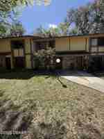 featured image of 3 Glen Arbor Park