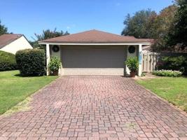 featured image of 700 Bay Dr Apt 1010