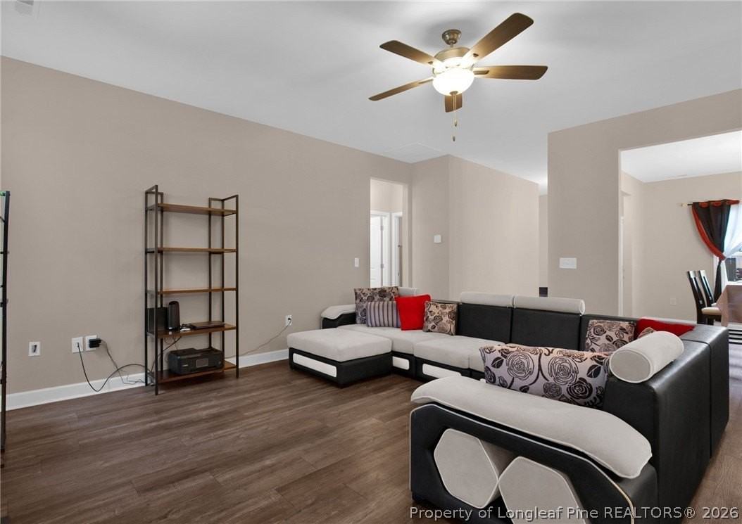 272 Caldwell St - Photo 5 of 27